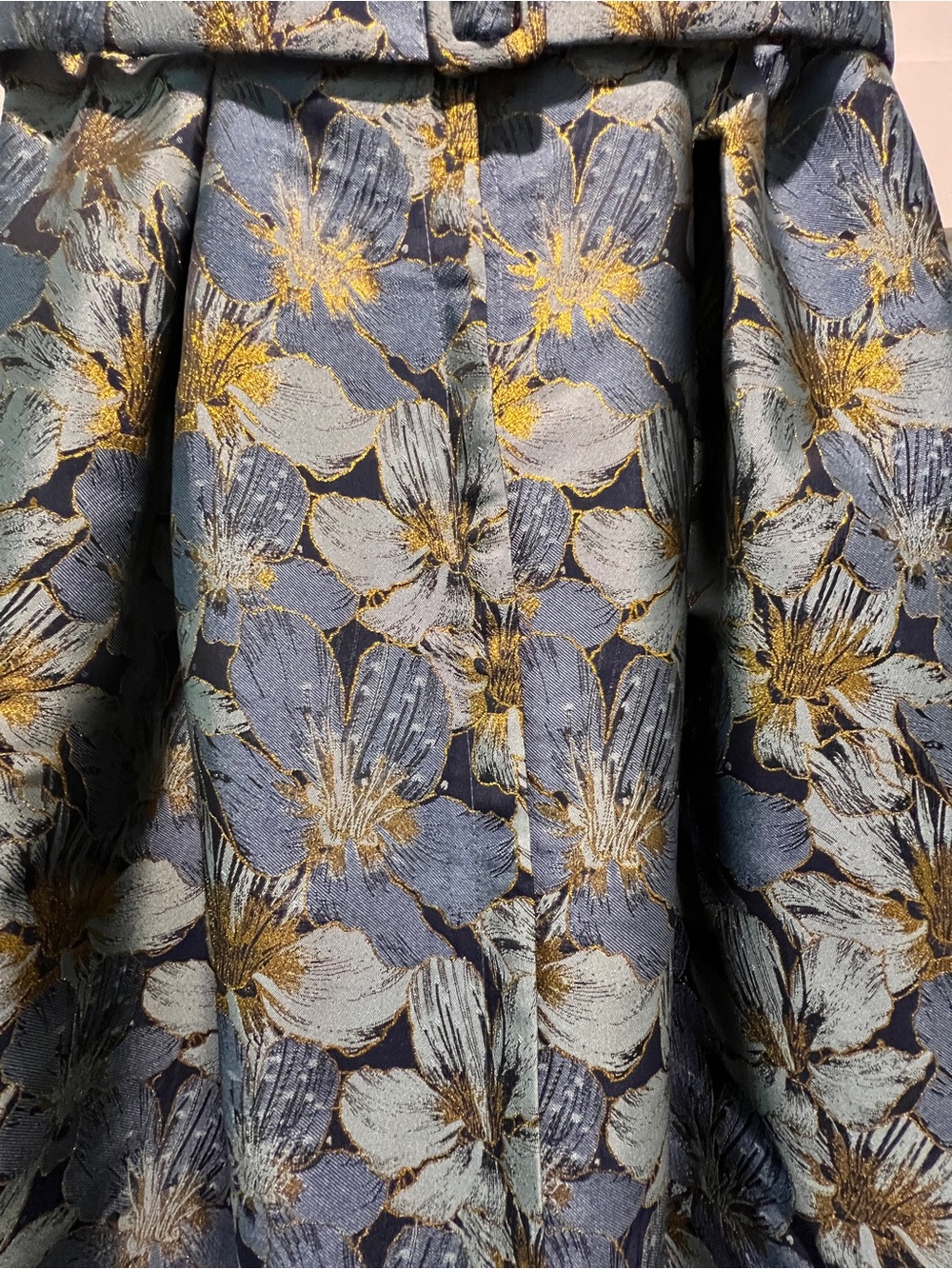 Blue Floral Short-Sleeve Maxi Dress with V-Neck and Pockets - Picture 4 of 9